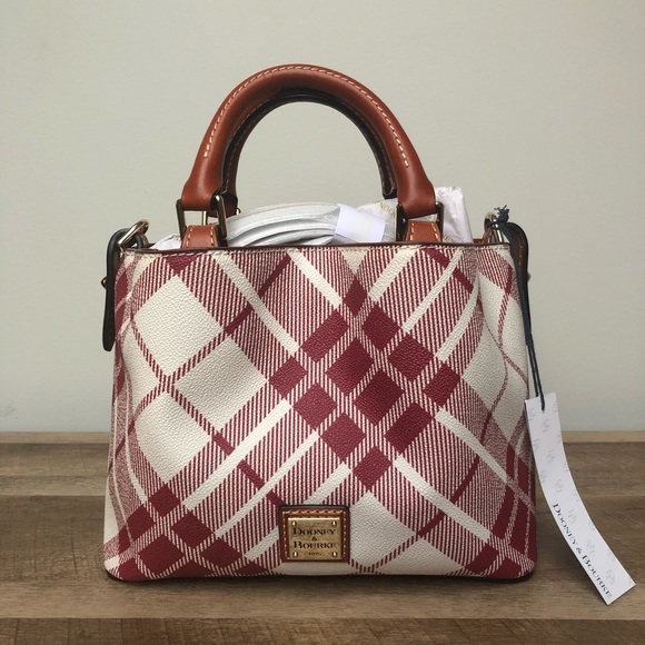 Dooney & Bourke Handbags - SOLD 🎉